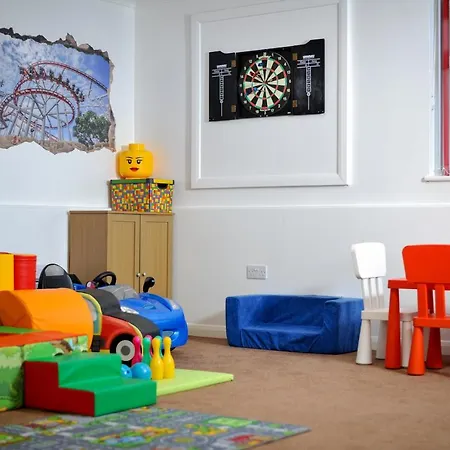 Four Oaks House Holiday home